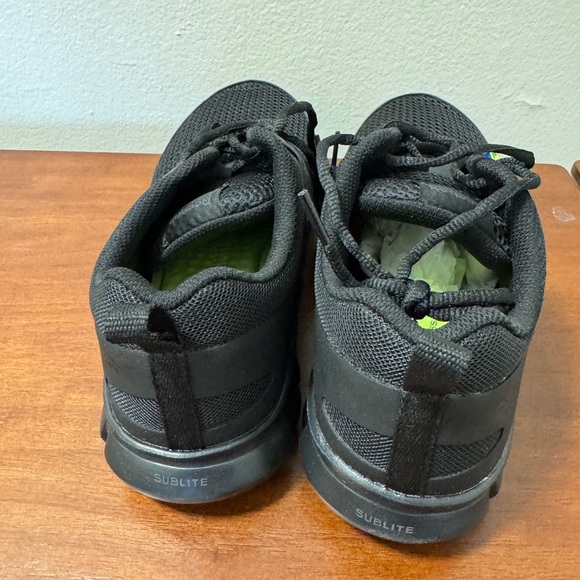 Reebok Men's Black Athletic Shoes - Picture 10 of 11